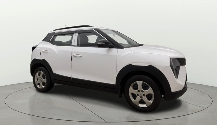 2024 Mahindra XUV 3XO MX2 Pro 1.2 L TCMPFI AT, Petrol, Automatic, 11,056 km, Right Front Diagonal