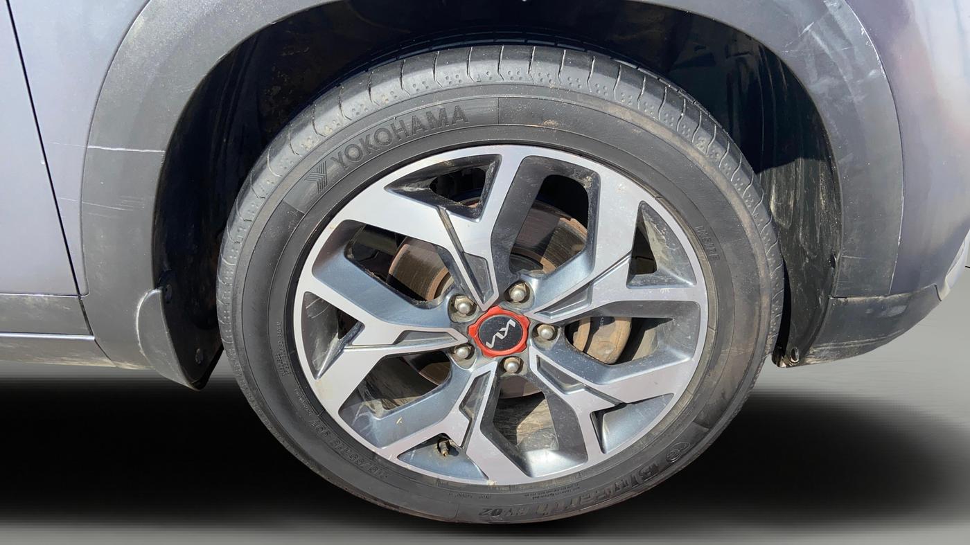 2022 KIA SELTOS X LINE 1.4 DCT, Petrol, Automatic, 83,632 km, Right Front Wheel