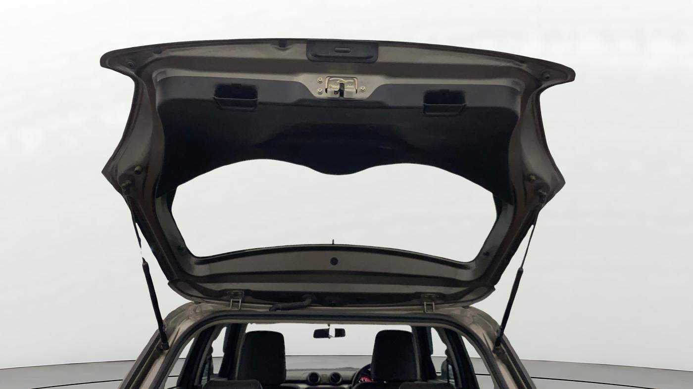 2023 Maruti Swift VXI, Petrol, Manual, 38,329 km, Boot Door Open