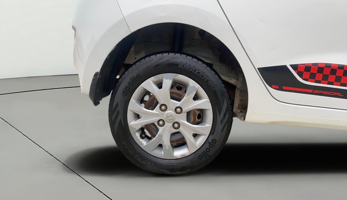 2016 Hyundai Grand i10 SPORTZ 1.2 KAPPA VTVT, CNG, Manual, 97,381 km, Right Rear Wheel