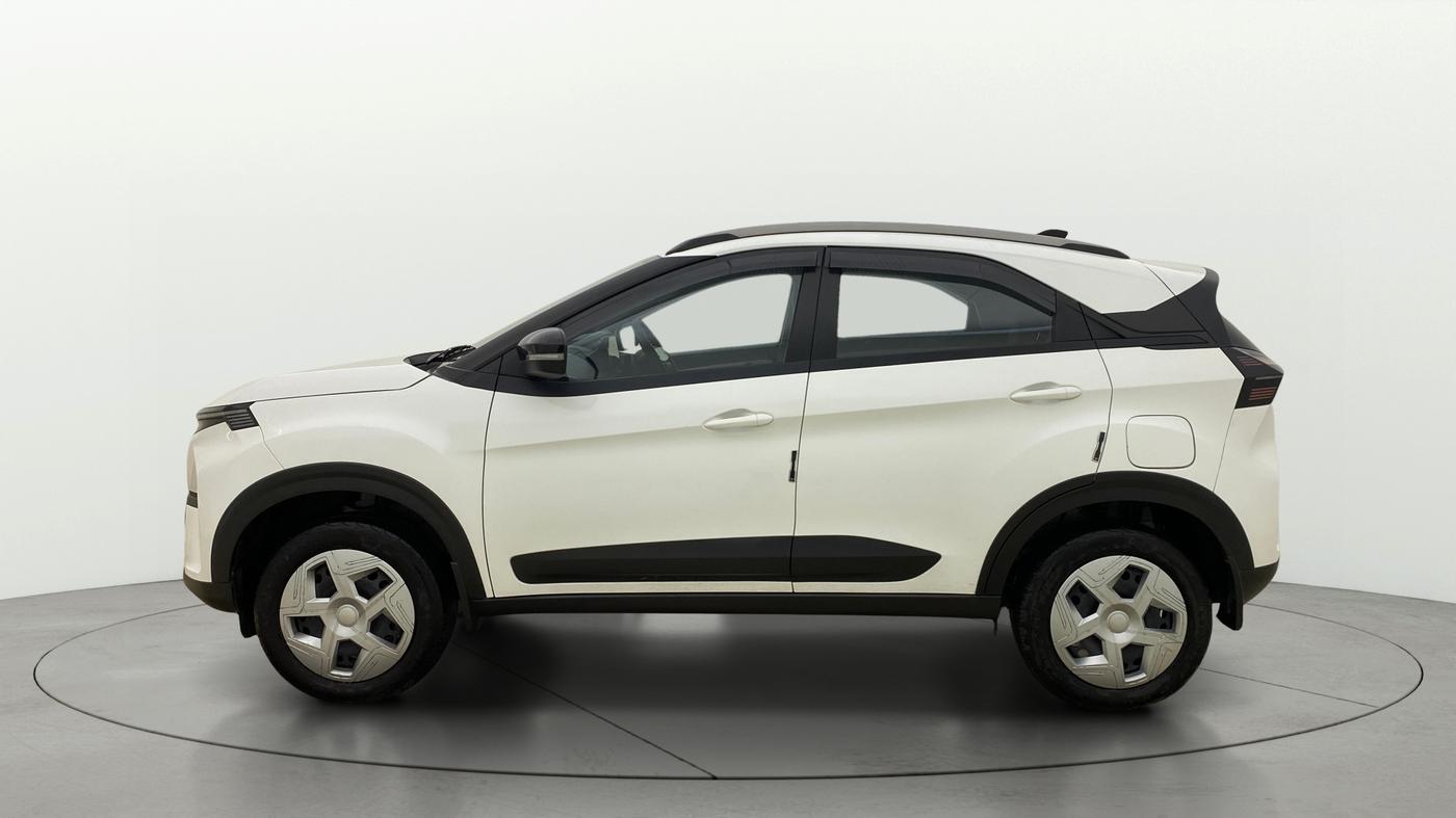 2025 Tata NEXON Pure Plus 1.2 iCNG 6MT, CNG, Manual, 4,881 km, Left Side