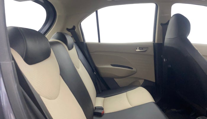 2018 Hyundai NEW SANTRO SPORTZ MT, Petrol, Manual, 49,719 km, Right Side Rear Door Cabin