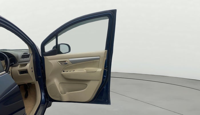 2018 Maruti Ertiga ZXI, Petrol, Manual, 67,388 km, RHS Front Door