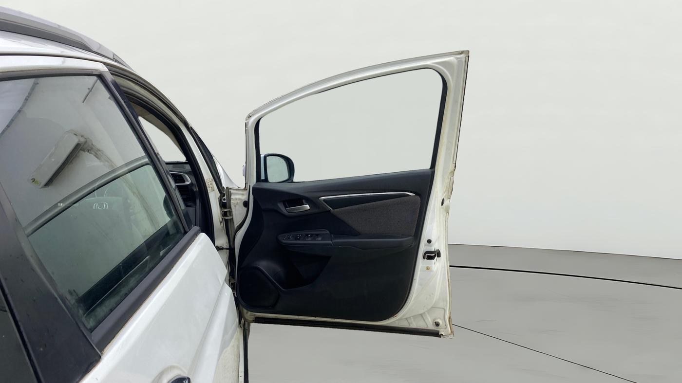 2018 Honda WR-V 1.5L I-DTEC VX MT, Diesel, Manual, 1,20,365 km, RHS Front Door