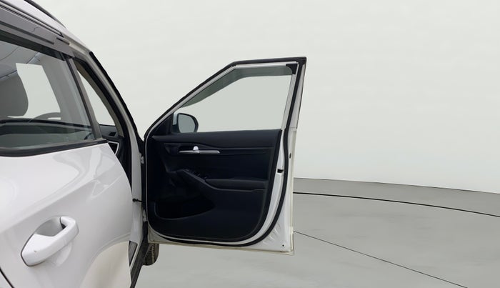 2019 KIA SELTOS HTK PLUS 1.5, Petrol, Manual, 72,140 km, RHS Front Door