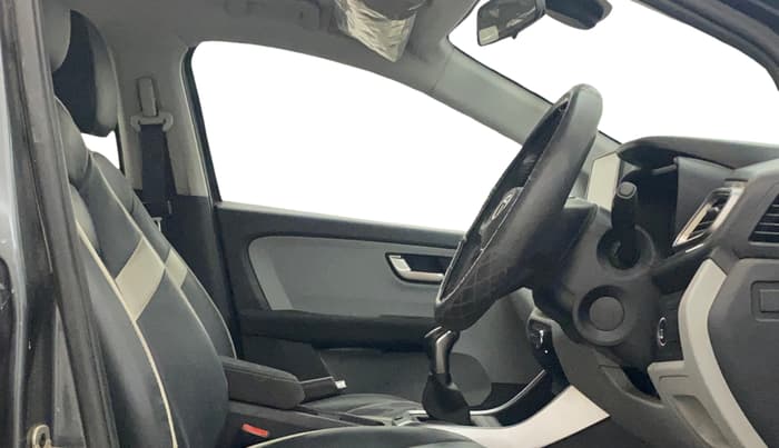 2020 Tata ALTROZ XZ PETROL, Petrol, Manual, 41,069 km, Right Side Front Door Cabin