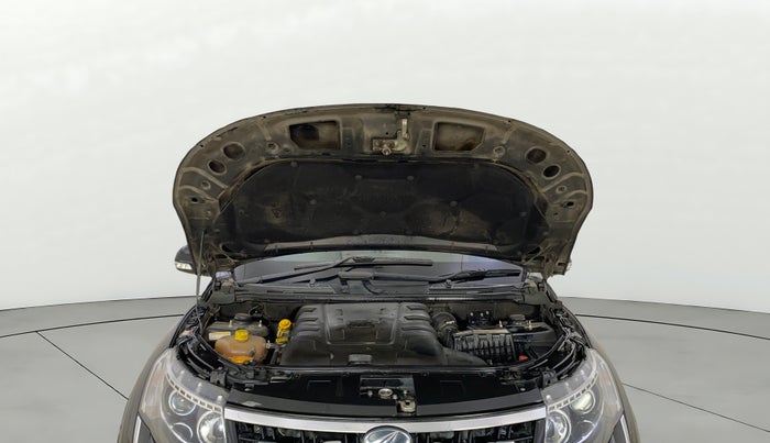 2021 Mahindra XUV500 W11 AT, Diesel, Automatic, 91,976 km, Open Bonet