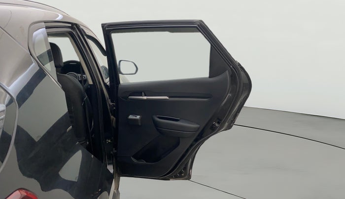 2024 KIA SONET HTE (O) 1.2 Petrol MT, Petrol, Manual, 4,952 km, RHS Rear Door