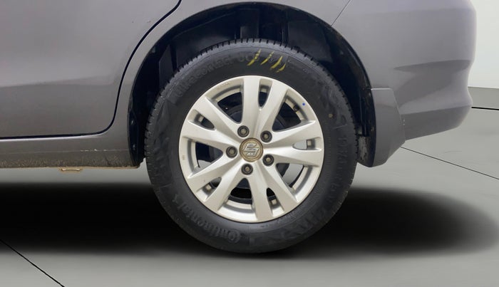 2016 Maruti Ertiga ZXI, Petrol, Manual, 1,07,774 km, Left Rear Wheel