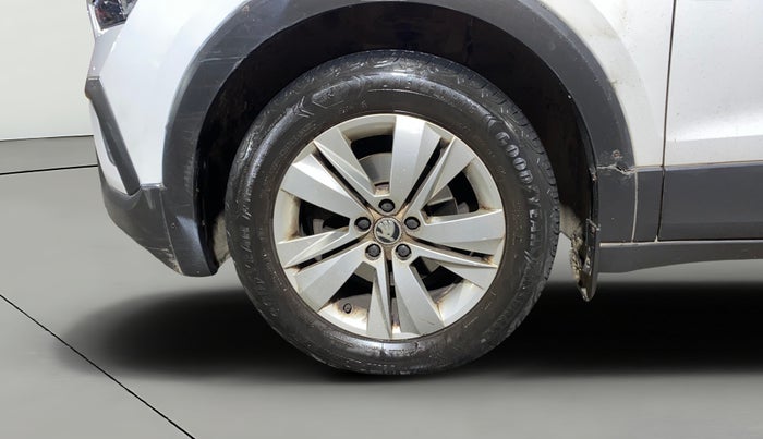 2022 Skoda KUSHAQ AMBITION 1.0L TSI MT, Petrol, Manual, 49,470 km, Left Front Wheel