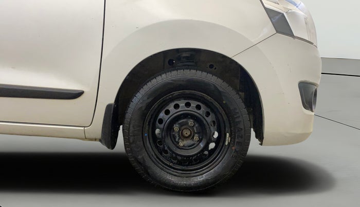 2014 Maruti Wagon R 1.0 VXI, Petrol, Manual, 26,944 km, Right Front Wheel