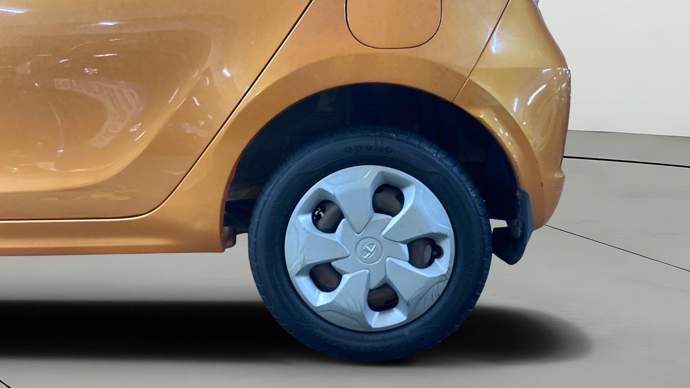 2018 Tata Tiago XT PETROL, Petrol, Manual, 69,042 km, Left Rear Wheel