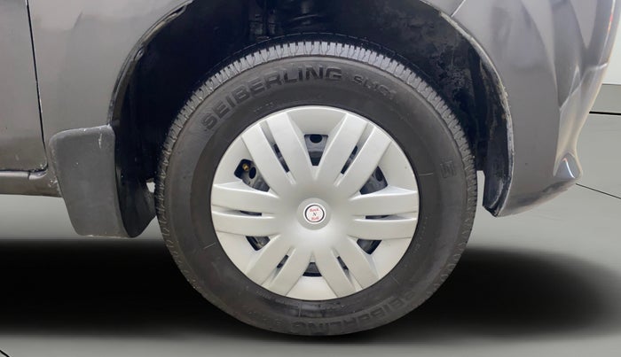 2015 Maruti Alto 800 LXI, Petrol, Manual, 88,606 km, Right Front Wheel