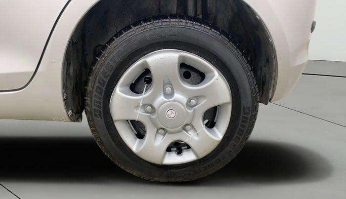 2016 Maruti Swift VXI O, Petrol, Manual, 67,832 km, Left Rear Wheel