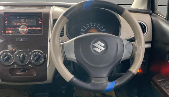2014 Maruti Wagon R 1.0 LXI CNG, CNG, Manual, 73,657 km, Steering Wheel Close Up