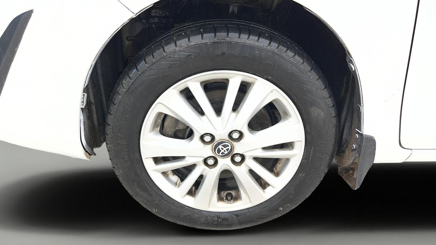 2018 Toyota YARIS VX CVT, Petrol, Automatic, 1,19,403 km, Left Front Wheel