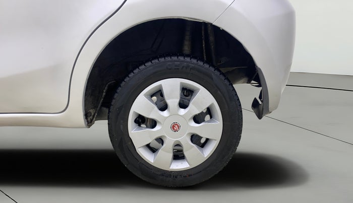 2015 Datsun Go T, Petrol, Manual, 1,22,106 km, Left Rear Wheel