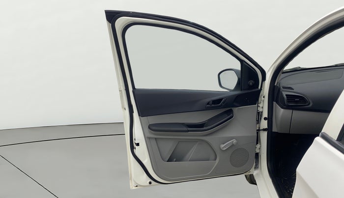 2022 Tata Tiago XE PETROL, Petrol, Manual, 32,634 km, LHS Front Door