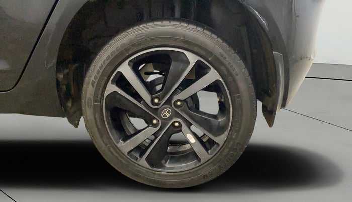 2022 Tata ALTROZ XZ PLUS PETROL DARK EDITION, Petrol, Manual, 54,561 km, Left Rear Wheel