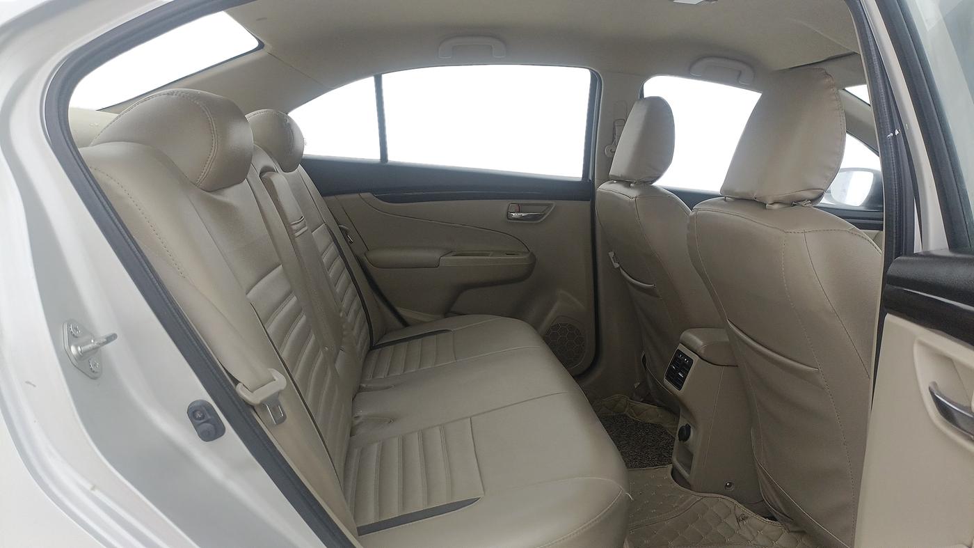 2016 Maruti Ciaz VXI, Petrol, Manual, 400 km, Right Side Rear Door Cabin