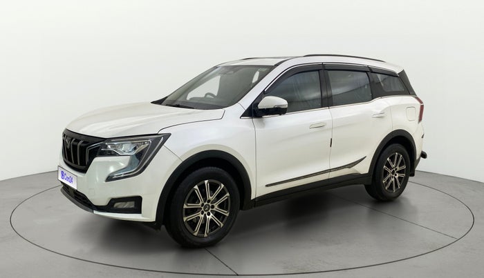 2022 Mahindra XUV700 AX 7 LUXURY D AT 7 STR, Diesel, Automatic, 93,680 km, Left Front Diagonal