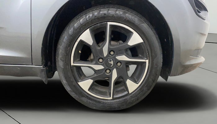 2023 Tata ALTROZ XM PLUS SUNROOF, Petrol, Manual, 23,443 km, Right Front Wheel