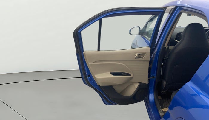 2019 Hyundai NEW SANTRO SPORTZ CNG, CNG, Manual, 66,292 km, LHS Rear Door