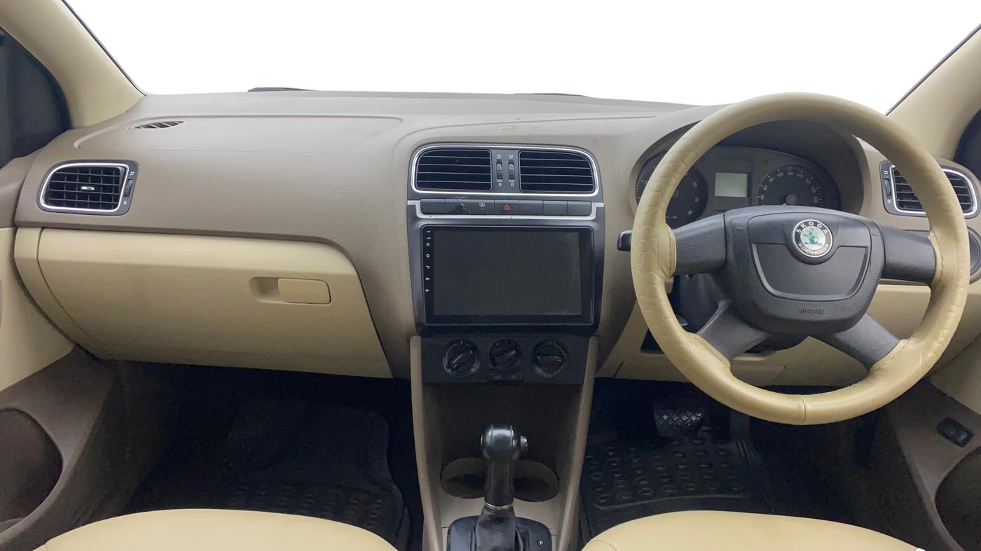 2013 Skoda Rapid AMBITION 1.6 MPI AT, Petrol, Automatic, 83,993 km, Dashboard