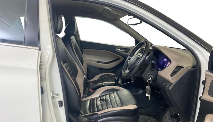 2015 Hyundai Elite i20 SPORTZ 1.2, Petrol, Manual, 89,773 km, Right Side Front Door Cabin
