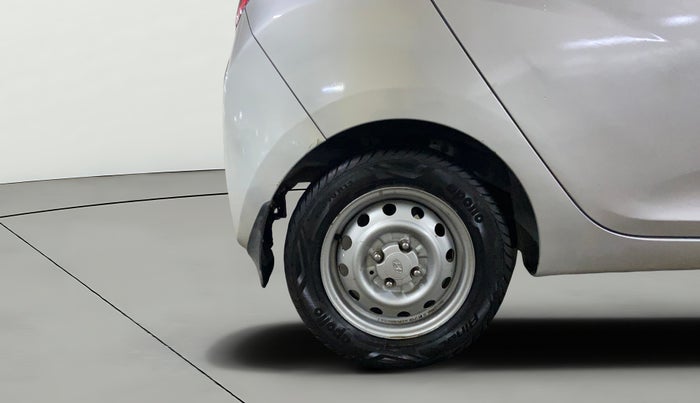 2017 Hyundai Eon ERA +, Petrol, Manual, 11,320 km, Right Rear Wheel