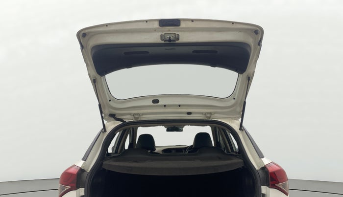 2017 Hyundai Elite i20 ASTA 1.2, Petrol, Manual, 47,559 km, Boot Door Open