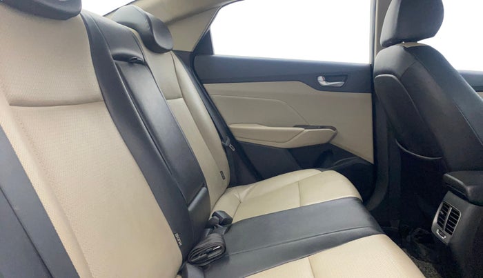 2018 Hyundai Verna 1.6 VTVT SX (O) AT, Petrol, Automatic, 77,959 km, Right Side Rear Door Cabin