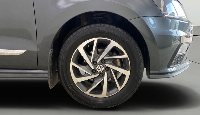 2020 Volkswagen Polo COMFORTLINE 1.0L MPI, Petrol, Manual, 1,25,895 km, Right Front Wheel