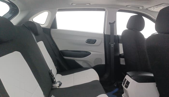 2024 Hyundai NEW I20 Sportz (O) 1.2 IVT, Petrol, Automatic, 9,611 km, Right Side Rear Door Cabin