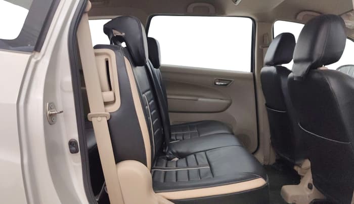 2018 Maruti Ertiga VXI, Petrol, Manual, 31,298 km, Right Side Rear Door Cabin