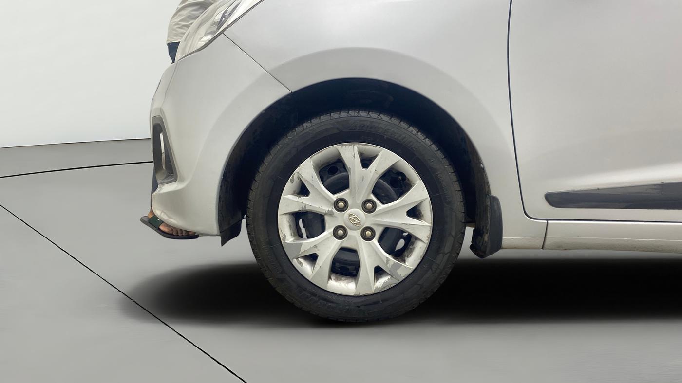 2014 Hyundai Grand i10 SPORTZ 1.2 KAPPA VTVT, Petrol, Manual, 73,666 km, Left Front Wheel