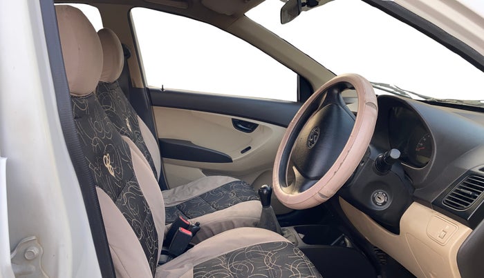 2014 Hyundai Eon ERA +, Petrol, Manual, 69,866 km, Right Side Front Door Cabin