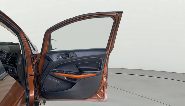 2018 Ford Ecosport TITANIUM 1.5L SPORTS(SUNROOF) DIESEL, Diesel, Manual, 1,42,097 km, RHS Front Door