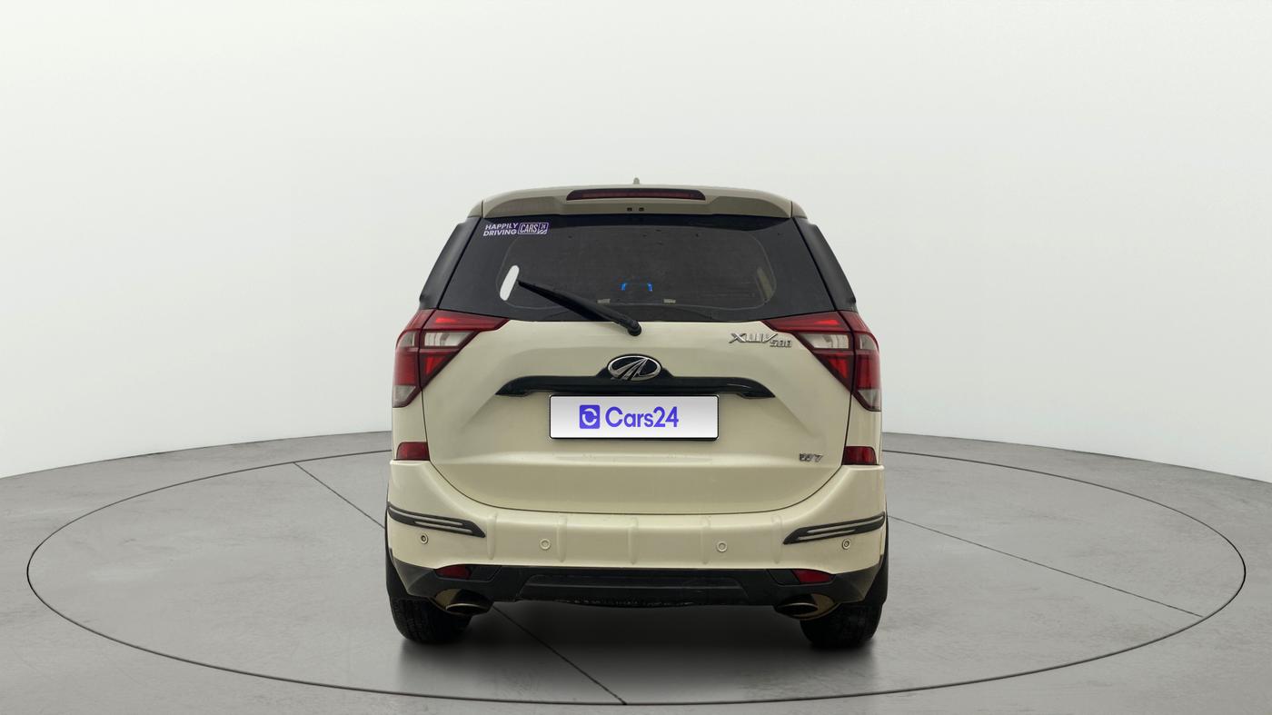 2019 Mahindra XUV500 W7, Diesel, Manual, 1,40,404 km, Back/Rear