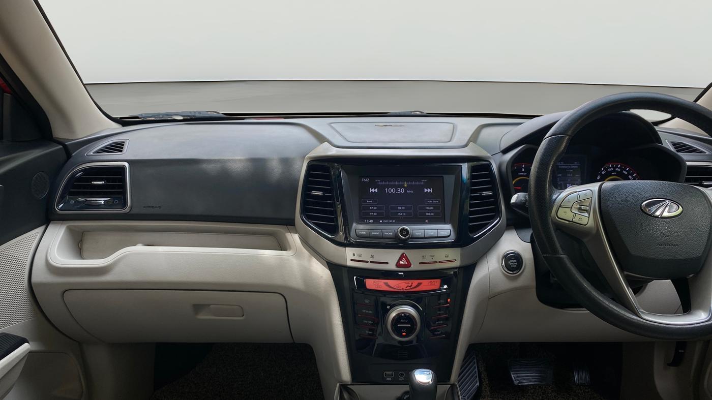 2019 Mahindra XUV300 W8 1.5 DIESEL AMT, Diesel, Automatic, 1,02,026 km, Air Conditioner