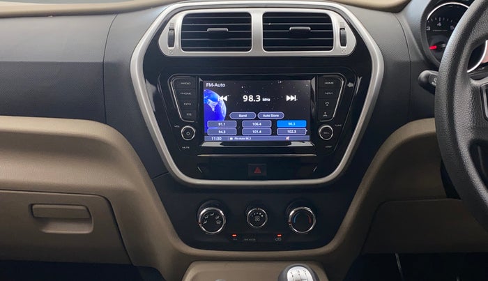 2018 Mahindra TUV300 T10, Diesel, Manual, 55,556 km, Air Conditioner