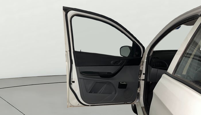 2020 Tata TIGOR XE PETROL, Petrol, Manual, 34,844 km, LHS Front Door