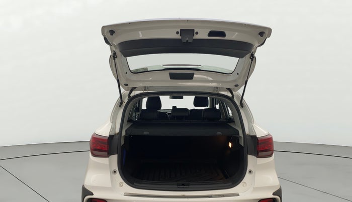 2022 MG ASTOR SHARP 1.5 MT, Petrol, Manual, 30,004 km, Boot Door Open