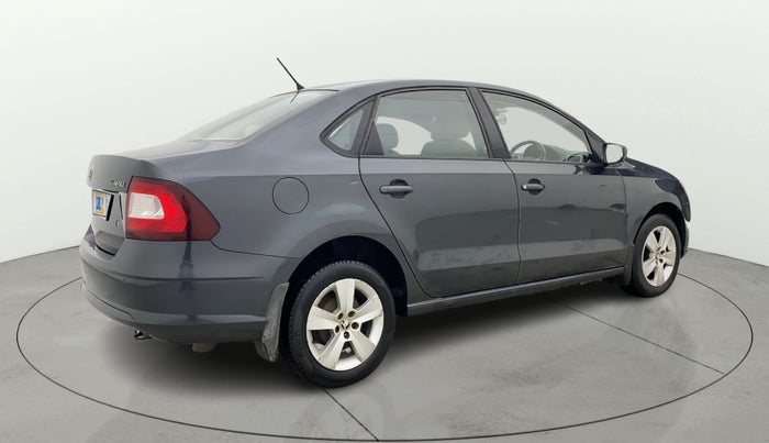 2017 Skoda Rapid AMBITION 1.6 MPI MT, Petrol, Manual, 34,644 km, Right Back Diagonal