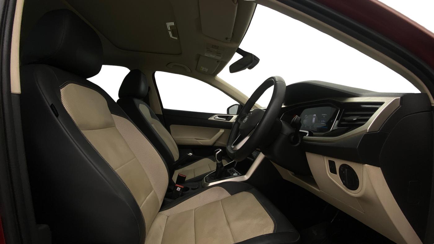 2022 Volkswagen VIRTUS TOPLINE TSI 1.0 MT, Petrol, Manual, 91,450 km, Right Side Front Door Cabin