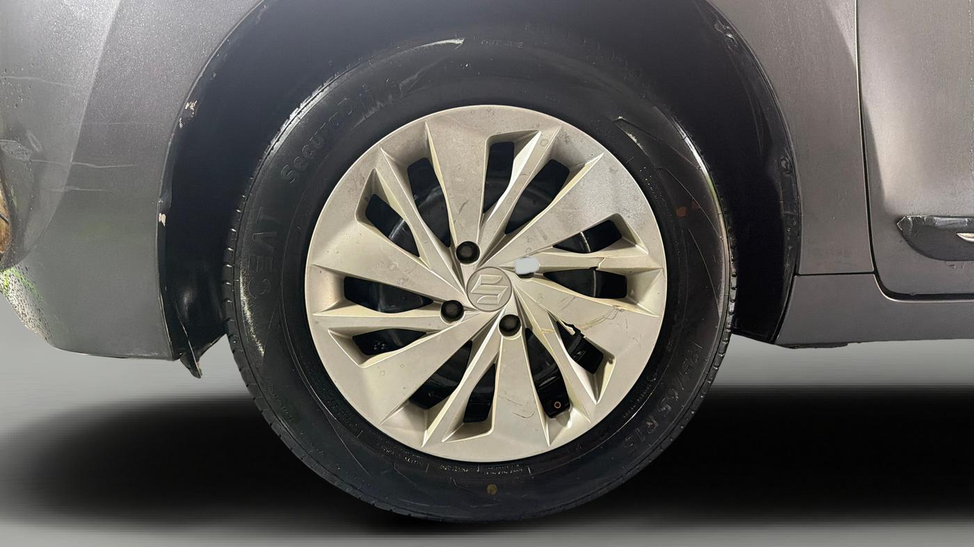 2017 Maruti Baleno DELTA PETROL 1.2, Petrol, Manual, 50,894 km, Left Front Wheel