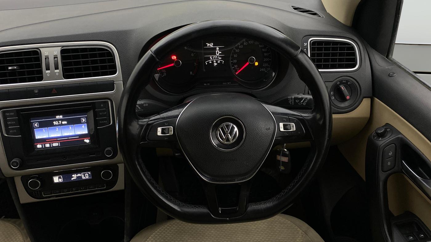 2017 Volkswagen Polo HIGHLINE1.2L, Petrol, Manual, 51,734 km, Steering Wheel Close Up