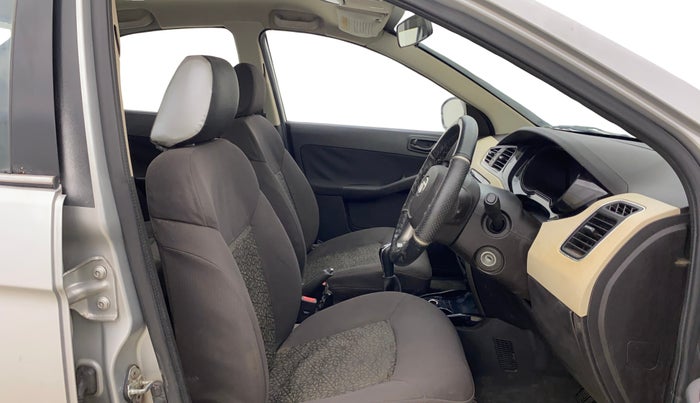 2014 Tata Zest XMS PETROL, Petrol, Manual, 38,531 km, Right Side Front Door Cabin