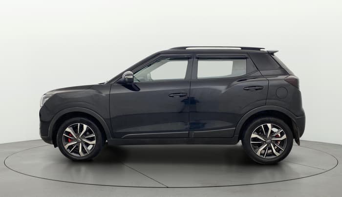 2019 Mahindra XUV300 W8 (O) 1.2 PETROL, Petrol, Manual, 82,849 km, Left Side
