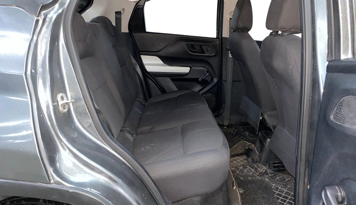 2022 Tata PUNCH PURE MT, Petrol, Manual, 22,591 km, Right Side Rear Door Cabin